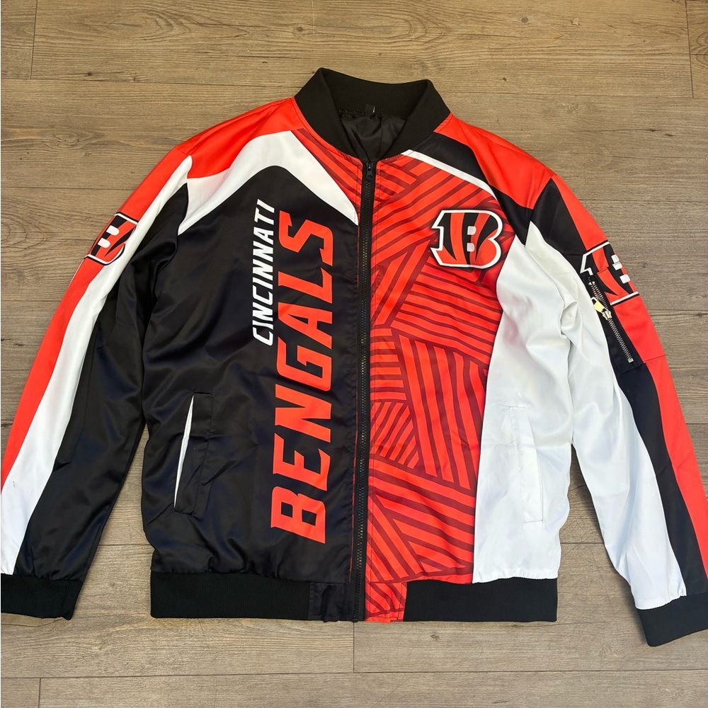 Vintage Cincinnati Bengals Men's Small Bomber Jacket - Orange, Black, White